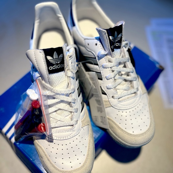 Adidas Grand-Slam Shoes Size 9.5 Men’s - Picture 1 of 6